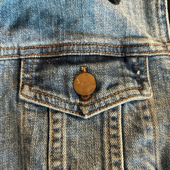J Brand Women’s Distressed Bowie Jean Jacket Size S $498 - Picture 5 of 15